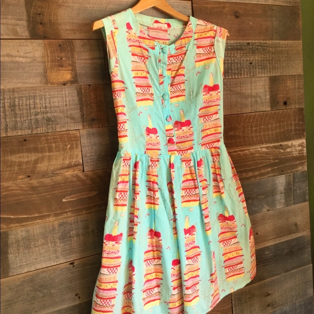 💕 HP💕 Princess & the Pea Print Dress